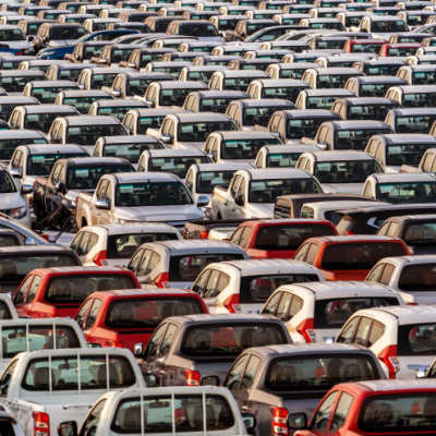 creative-business-people-working-on-business-proje-LA8JYM7